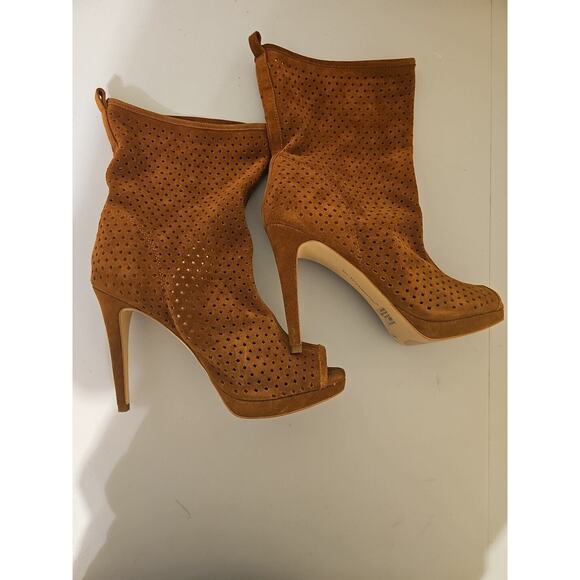 BCBGEneration Women's Leather Peep-Toe Heels Booties Size 9 M Brown Suede - Picture 8 of 8